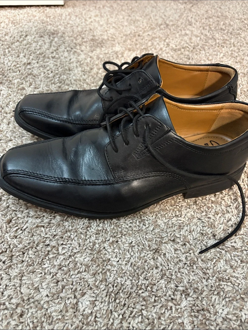 Clarks Black Leather Lace-Up Oxford Shoes